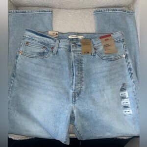 Levi's wedgie straight women’s jeans size 33 new with tags